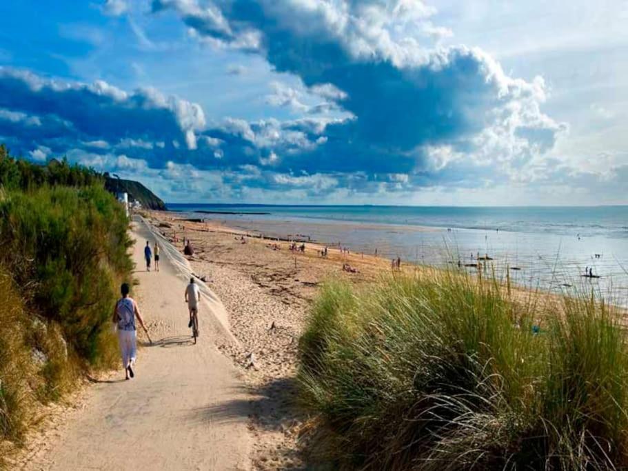 Hébergement de vacances Grande Maison De Avec Jardin - Baie Du Mont St Michel